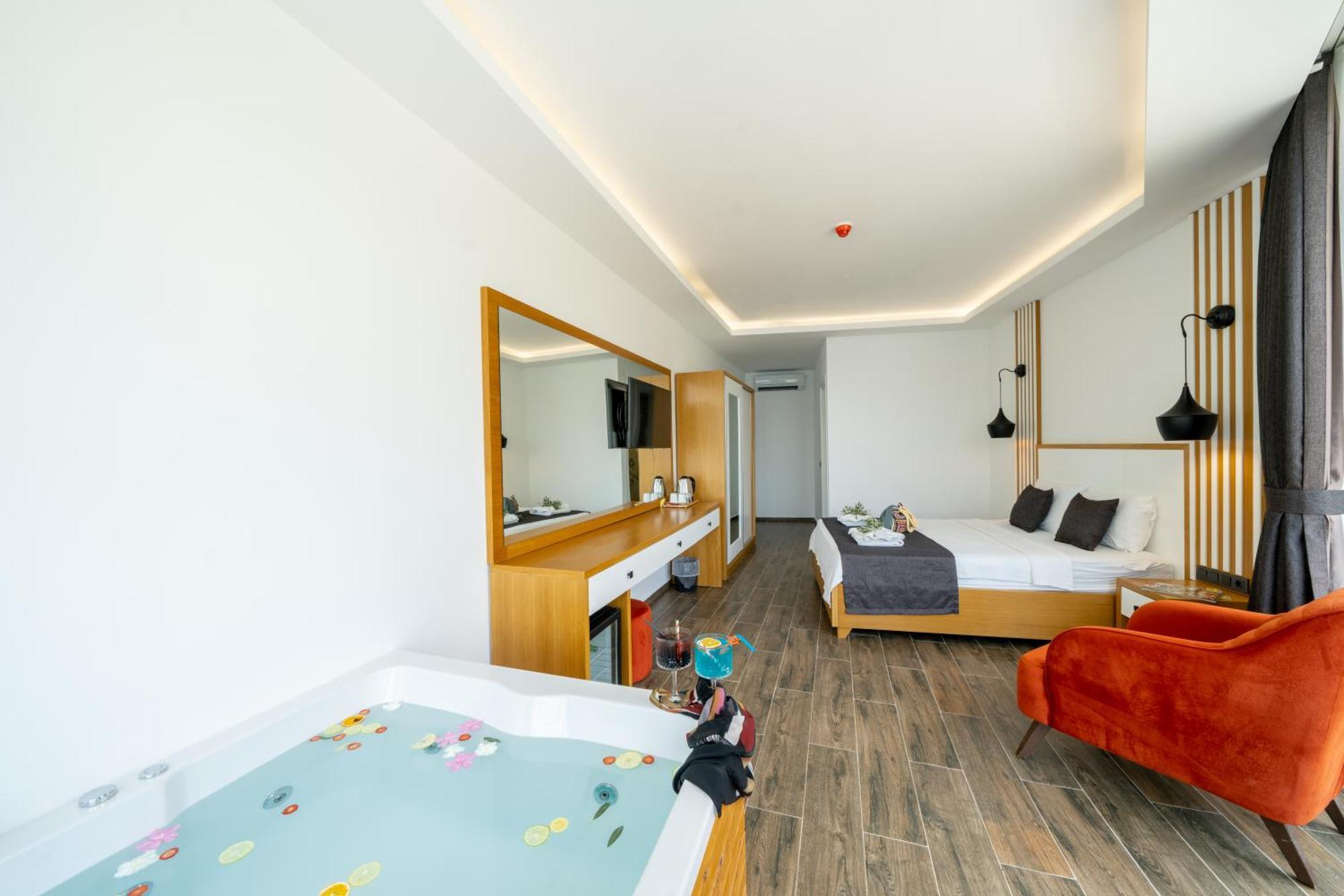 Kalkan Beach Park Hotel Каш Экстерьер фото